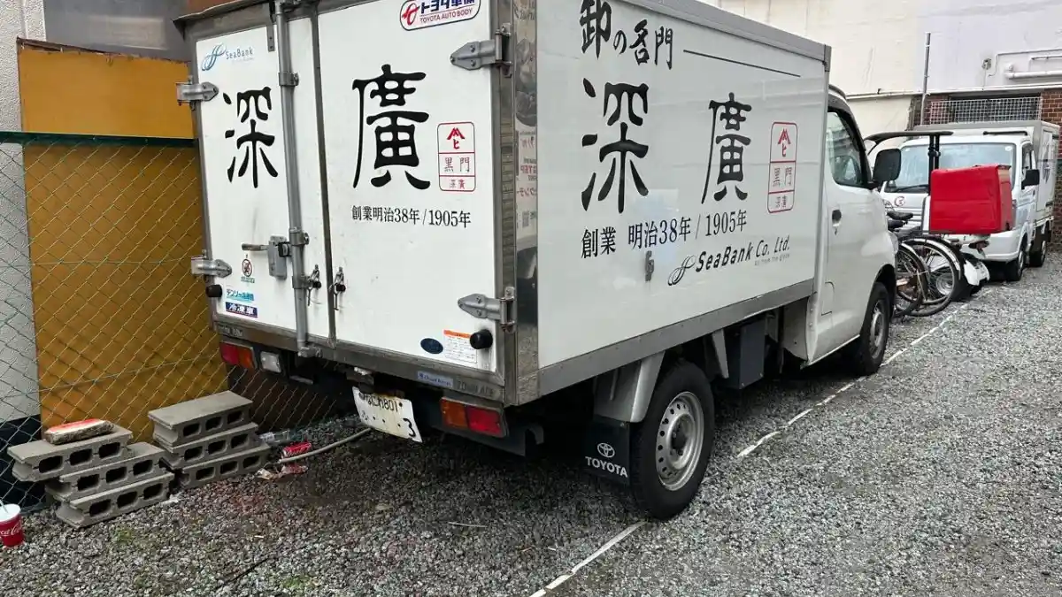 Foto - Melihat Perbedaan Toyota Lite Ace Dengan Daihatsu Gran Max