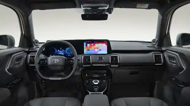 Foto - Wujud Serta Spesifikasi Mobil Listrik Terbaru Toyota