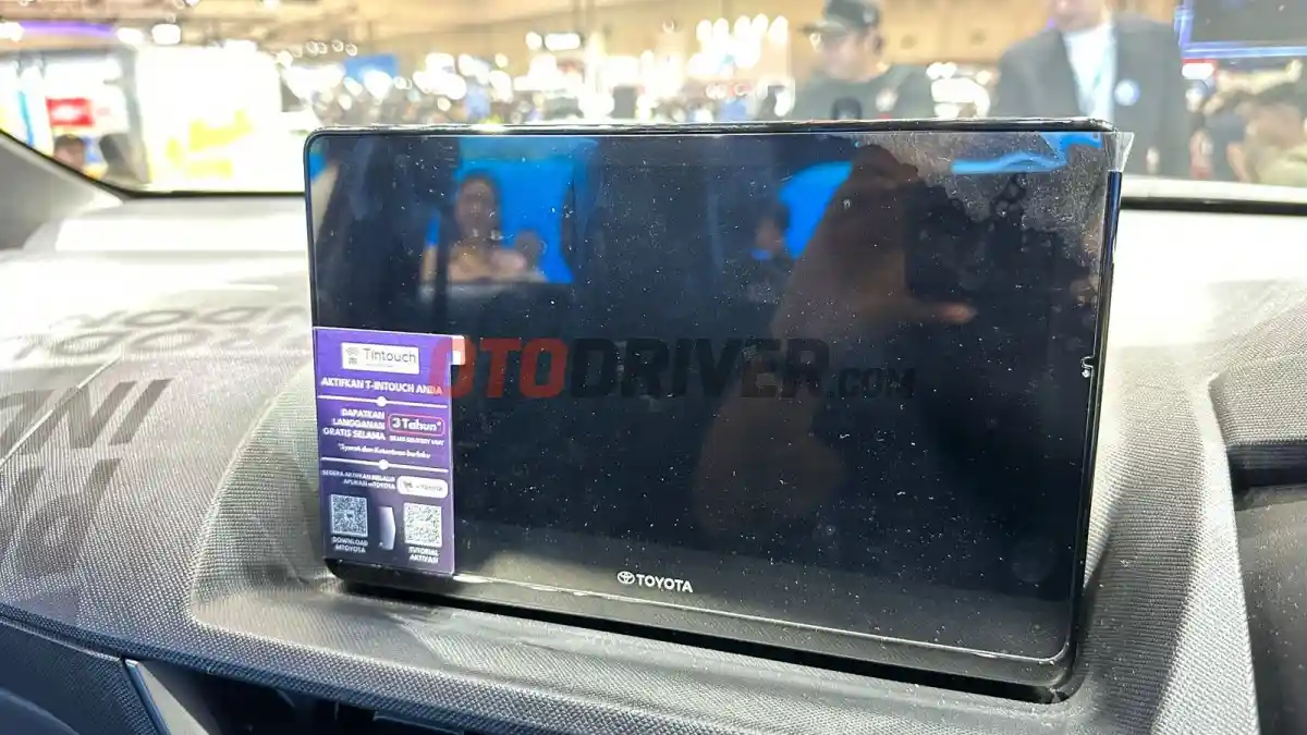 Foto - Selain Mesin, Veloz Hybrid Andalkan Fitur Baru