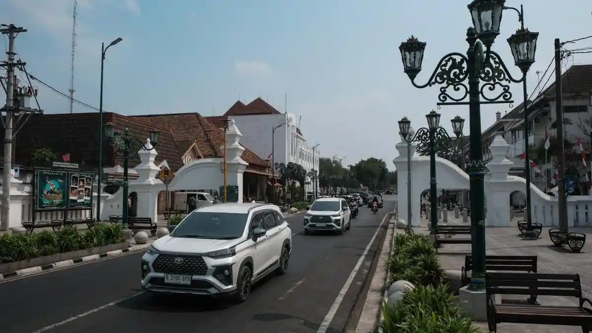 Foto - Keliling Yogyakarta Dengan Toyota Veloz Hybrid, Segini Konsumsi BBM nya