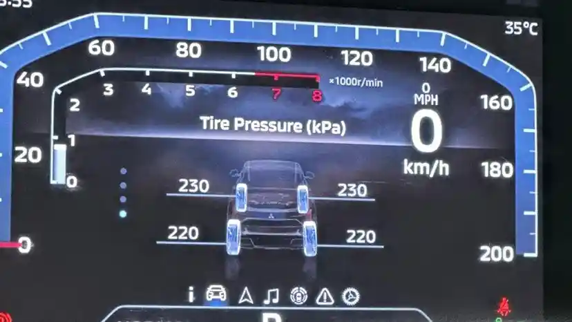 Foto - Ini Lima Fitur Anti Repot Mitsubishi Xforce Yang Meringankan Kerja Pengemudinya