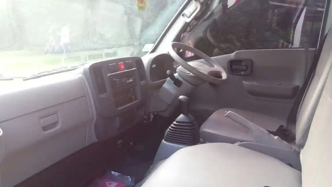 Foto - Mencoba Isuzu Traga, Ancaman Serius Bagi L300