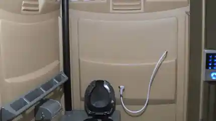 Foto - DKI Siapkan Halte Hijau Transjakarta Ramah Difabel Dan Dilengkapi Toilet