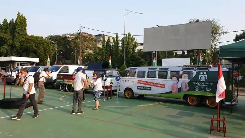 Berita - VW Kombi Klasik Limousine Diterjunkan Untuk Akselerasi Vaksin Covid-19