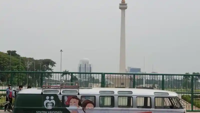 Foto - VW Kombi Klasik Limousine Diterjunkan Untuk Akselerasi Vaksin Covid-19