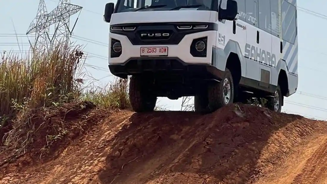 Foto - Trijaya Union, Jagoan Karoseri Bus Dari Tangerang