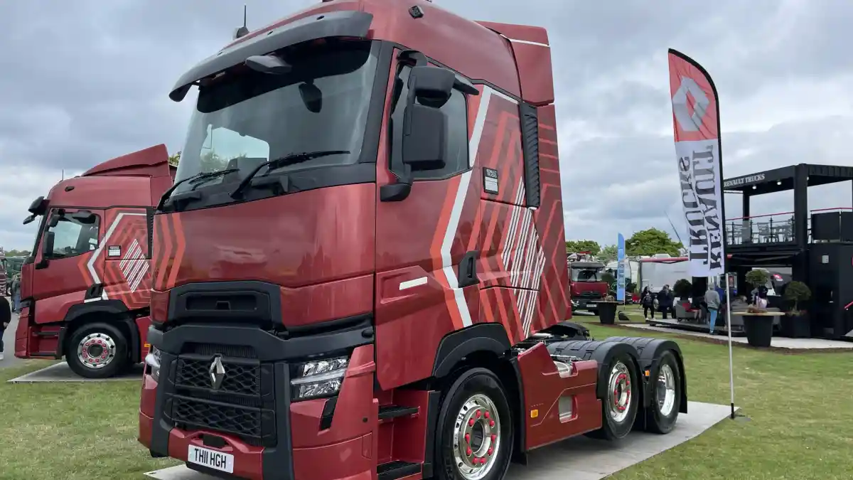 Foto - Truckfest, Nongkrongnya Anak Truk