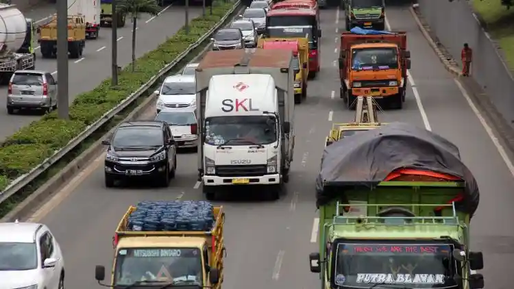 Berita - Kemenhub Atur Operasional Angkutan Barang Selama Masa Lebaran 2022
