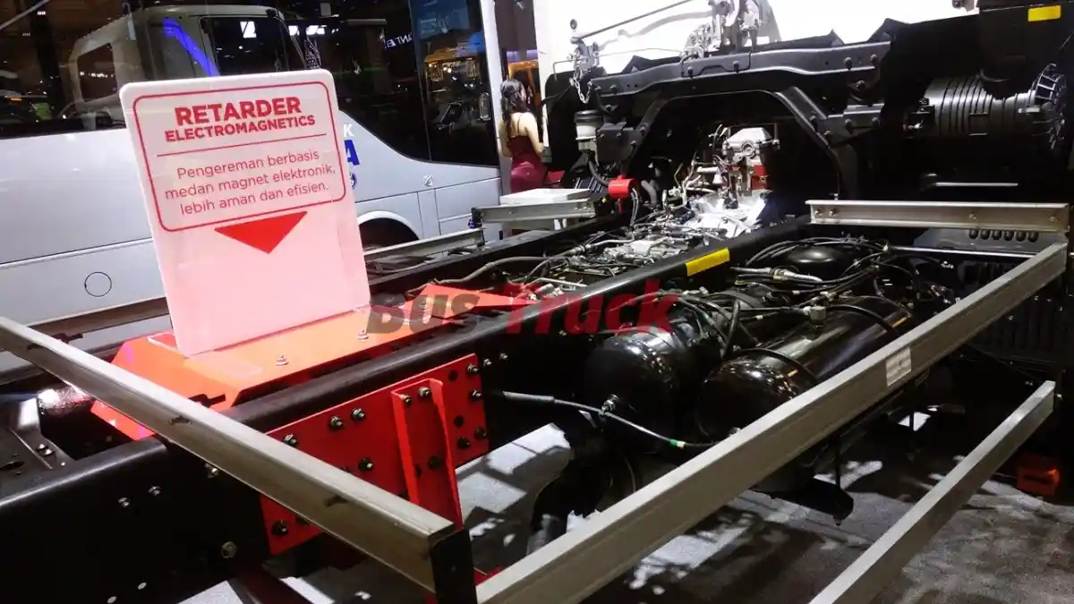 Foto - Kolaborasi Hino dan Nestle Untuk Industri Logistik Jadi Lebih Safety