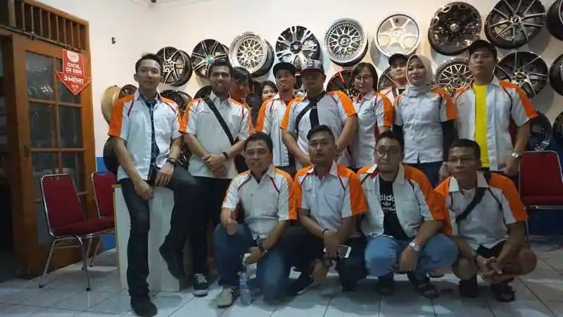 Foto - Komunitas Soluna-Vios Rayakan Hari Jadi Ke-11