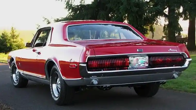 Foto - Banyak Yang Belum Tahu, Lampu Sein Sequential Sudah Ada Sejak Tahun 60-an