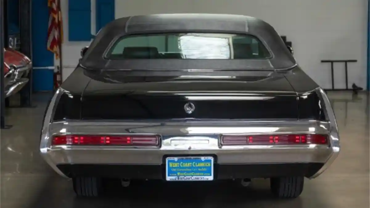 Foto - Banyak Yang Belum Tahu, Lampu Sein Sequential Sudah Ada Sejak Tahun 60-an