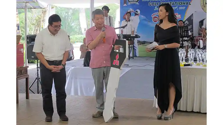 Truk - Turnamen Golf Mitsubihi : Bagikan Colt Diesel Limited Edition Sebagai Hadiah