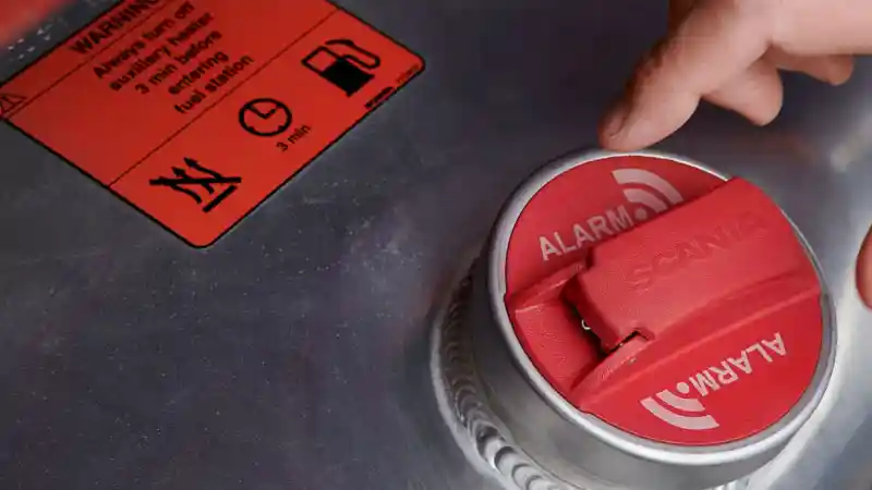 Berita - Cegah Kemalingan, Scania Pasang Alarm Di Tutup Tangki Solar