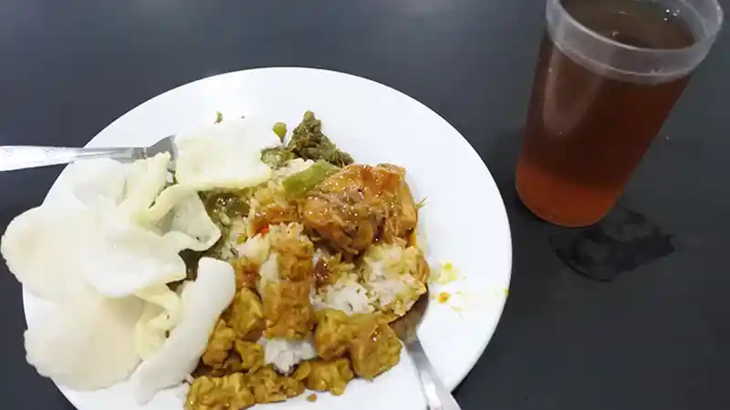 Foto - Seperti Ini Sensasi Naik Bus Depok-Semarang Yang Hanya Rp 150 Ribu