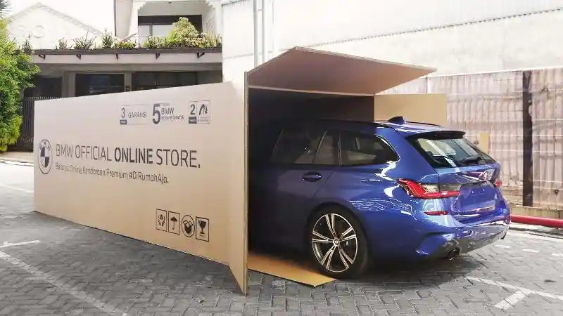 Berita - Beli Mobil BMW Online, Bisa 'Unboxing' di Rumah