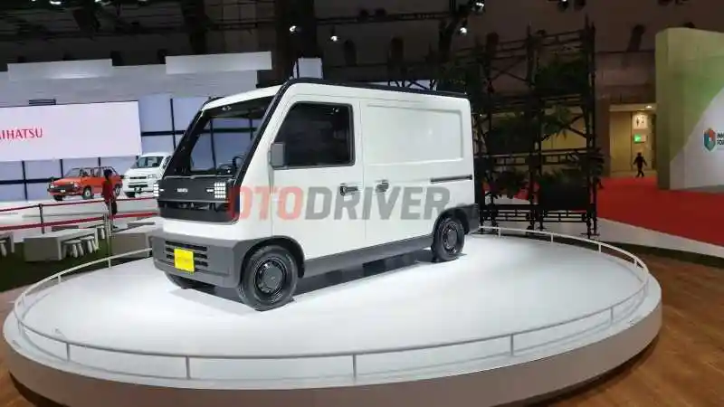 Berita - Daihatsu Uniform Truck Dan Uniform Cargo, Mobil Sayur dan Blind Van Bertenaga Listrik
