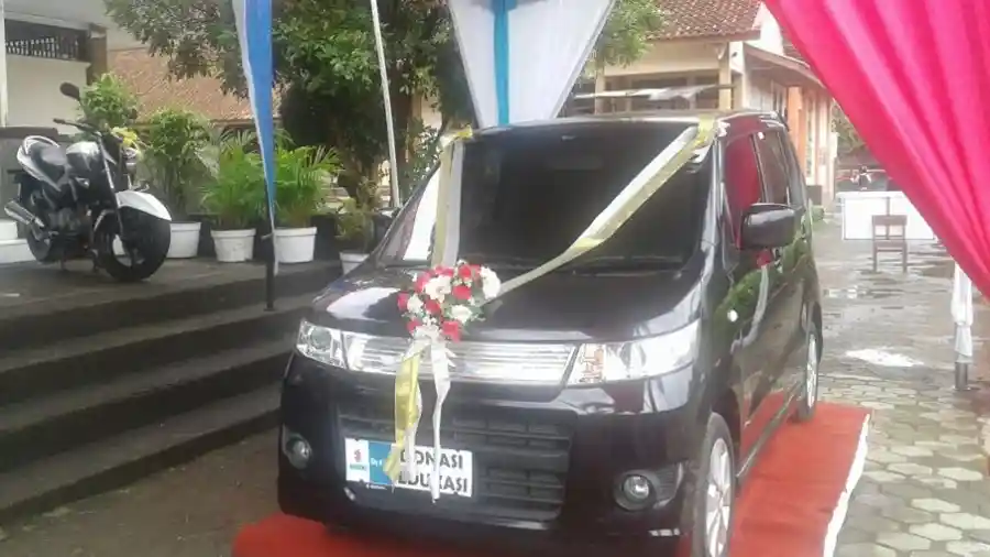 Foto - Beruntungnya Sekolah ini Mendapat Donasi dari Suzuki