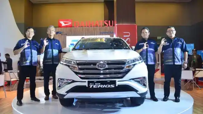Berita - Terios Model Baru Muncul di GIIAS Medan. Belum Ada Harga, Tapi Ada Target