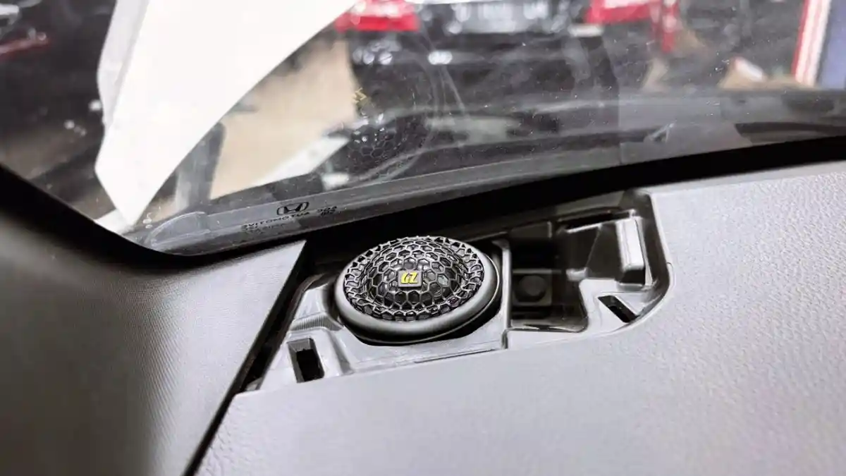 Foto - Spesialis Car Audio Premium Dari Bandung Siap Tangani EV
