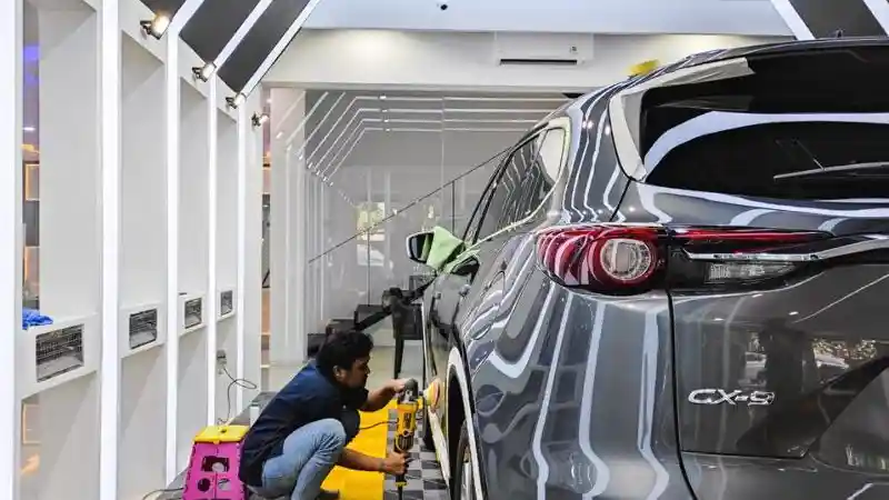 Foto - Dealer Premium V-KOOL Resmi Dibuka Di Kota Pahlawan