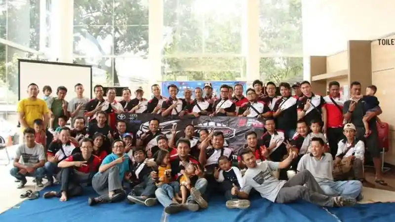 Foto - Komunitas Avanza Veloz Chapter Bekasi Punya Nahkoda Baru