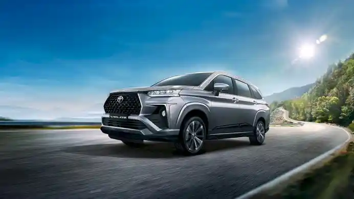 Berita - Toyota Veloz Punya Opsi Hybrid Di 2024