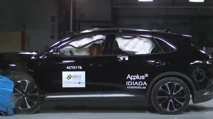 Crash Test - VIDEO: Crash Test VinFast VF8 (ASEAN NCAP)