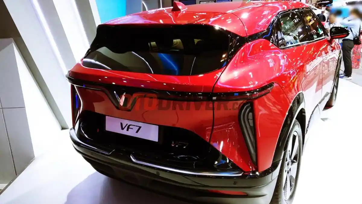 Foto - Di GIIAS 2025 Vinfast Luncurkan SUV Listrik Terbarunya: VF7