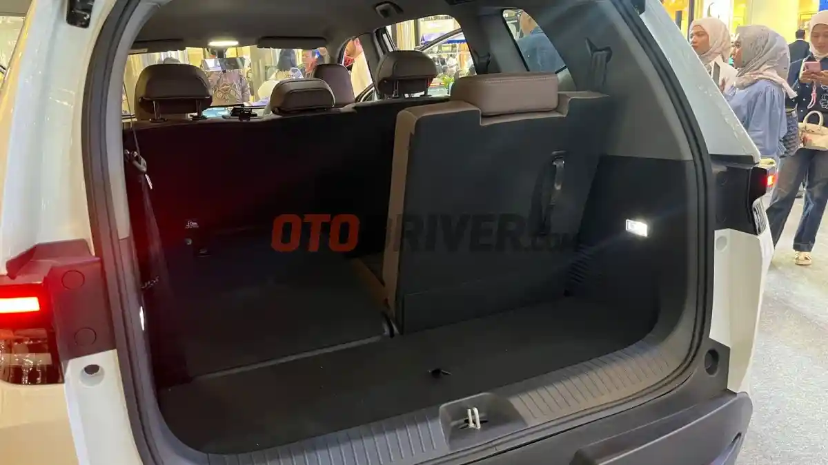 Foto - 7 Seater VinFast Meluncur Dengan Harga Tak Sampai 500 Juta