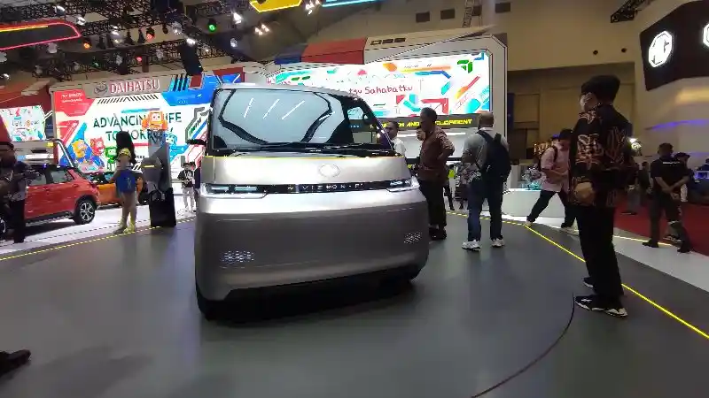 Berita - Daihatsu Kenalkan Mobil Listrik Konsep Mirp Gran Max