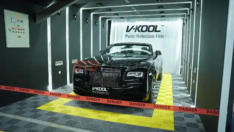 Foto - V-Kool Resmikan Outlet Baru di Kawasan Elit Jantung Jakarta