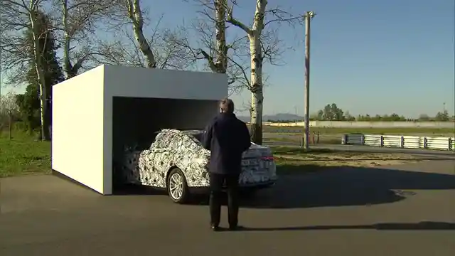 Berita - Fitur Self-Park System Di BMW Seri 7 Terbaru
