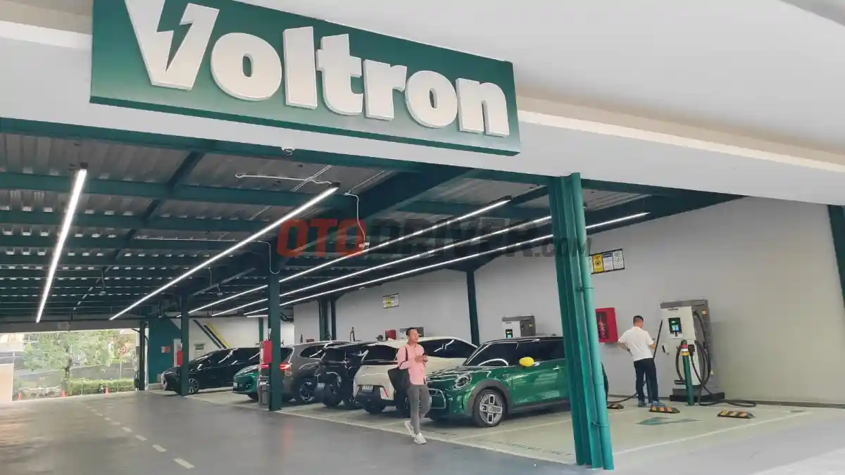 Berita - Voltron Resmikan Hub Puri Indah, Hadirkan 15 Fast Charger dan Layanan 24 Jam