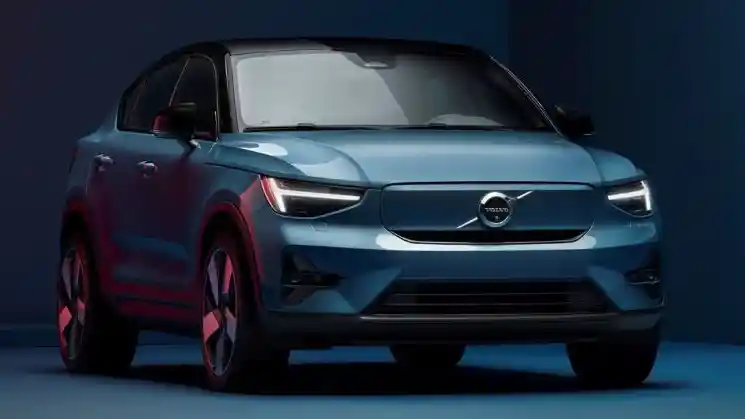 Foto - Simak Bocoran Crossover Full Listrik Pertama Volvo Yang Diproduksi Tahun Ini