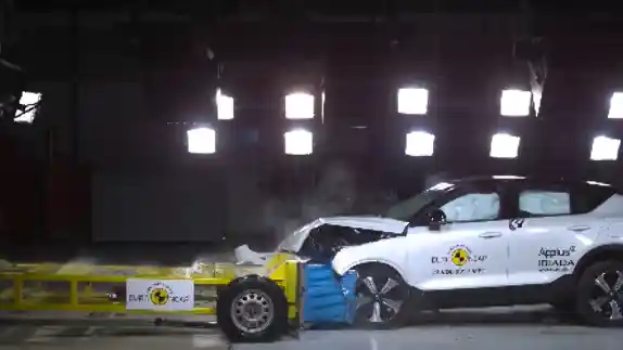Foto - VIDEO: Crash Test Volvo C40 Recharge (Euro NCAP)