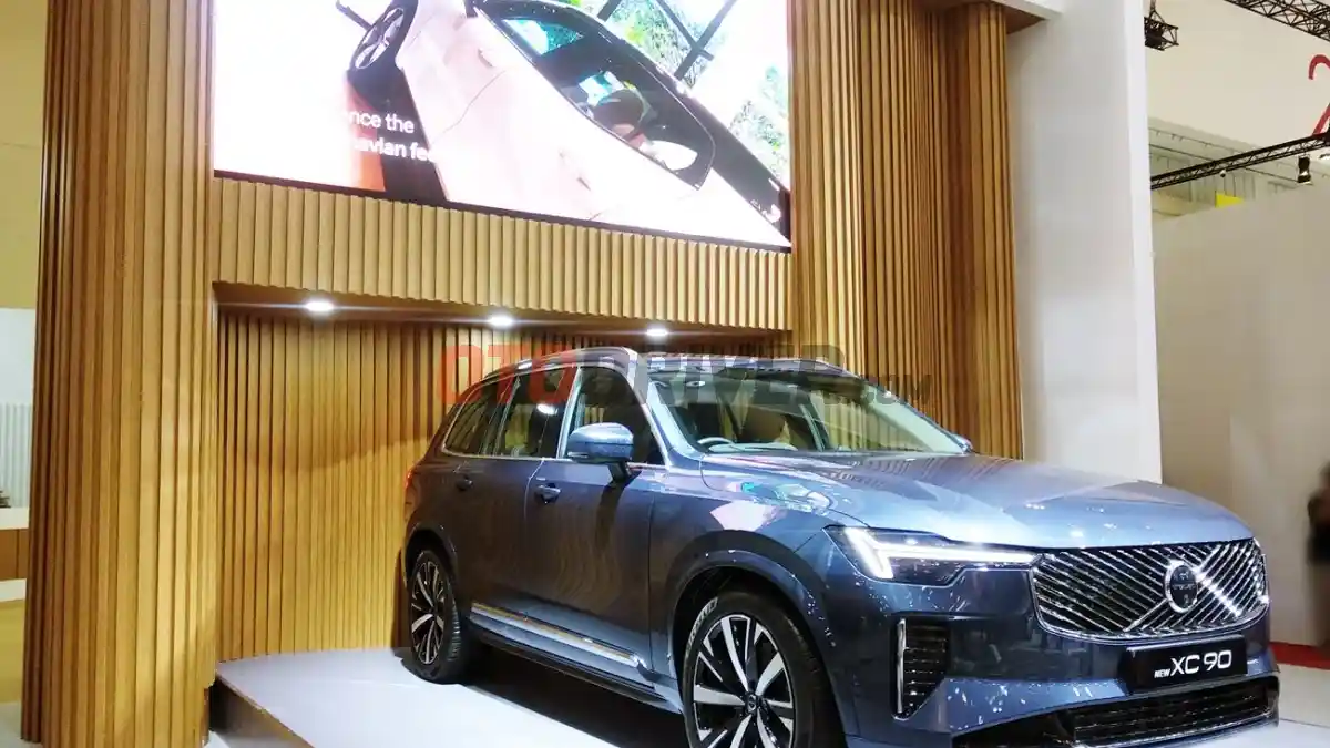 Foto - Volvo Siap Beralih Ke EV Di 2035