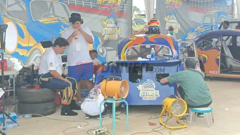 Foto - Ternyata Begini Cara Merawat VW Beetle Versi Drag Race 