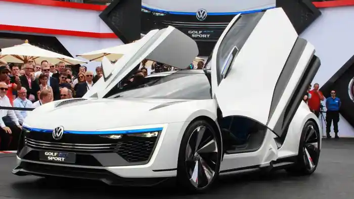 Berita - Intip Sangarnya VW Golf GTE Sport Concept