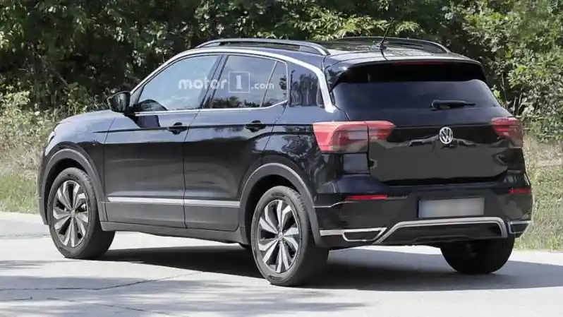 Foto - Simak Keunggulan Spesifikasi VW T-Cross, Penantang Rocky dan Raize