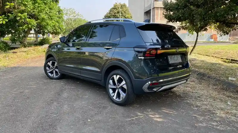 Foto - FIRST DRIVE: Volkswagen T-Cross