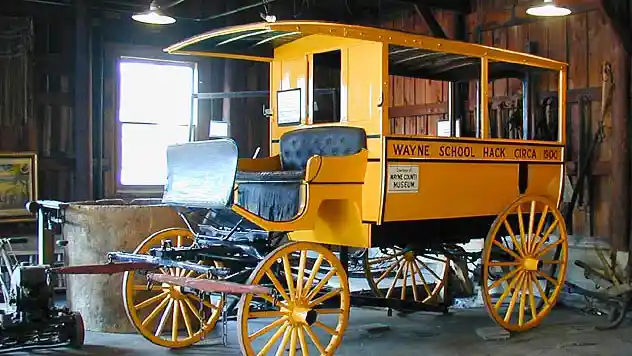 Berita - Sejarah Bus Sekolah : Salah Satu Unsur Pencetak Generasi Hebat