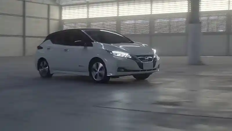 Foto - Nissan LEAF Resmi Dijual Rp 649 Juta, Simak Keunggulannya