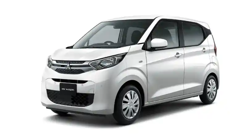 Foto - Xpander Versi Mini Lolos Uji Tabrak Japan NCAP