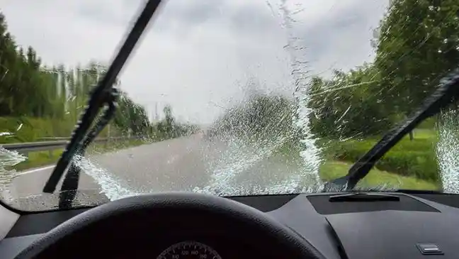 Berita - Cara Membuat Air Pembersih Kaca Murah Meriah