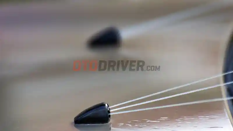 Tips - Tips Merawat Kaca Depan di Musim Hujan (Bagian 2)