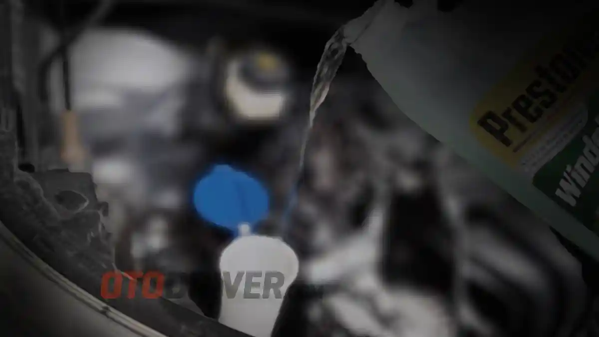 Tips - Mengenal Pilihan Cairan Wiper Paling Ideal Untuk Mobil Anda