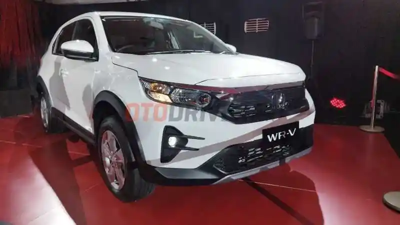 Foto - Tes Lengkap: Honda WR-V 2023