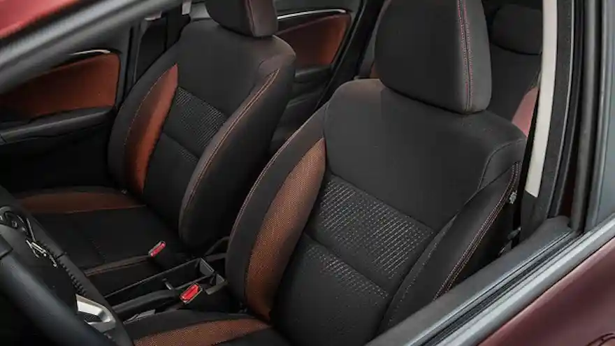 Foto - Inilah Interior Honda WR-V. Mirip Jazz? (6 Foto)