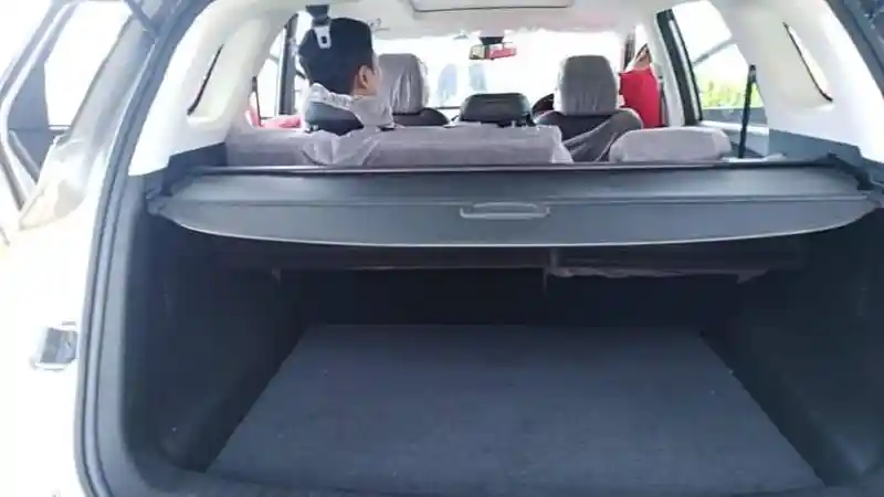 Foto - Kenapa Wuling Indonesia Pilih SUV yang Hanya 5 Seater?